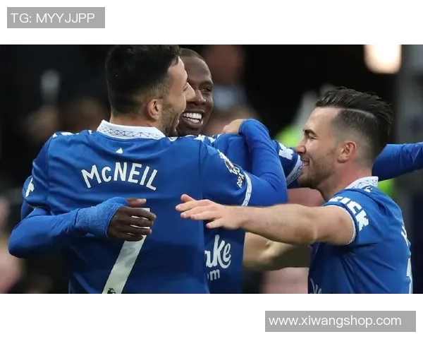 切尔西友谊赛逆转热刺争议判罚引发全场热议 切尔西友谊赛逆转热刺争议判罚引发全场热议